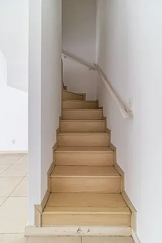 أخرى