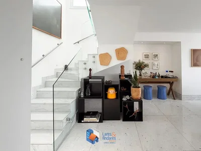 أخرى