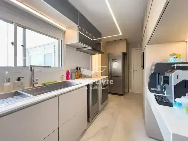 أخرى
