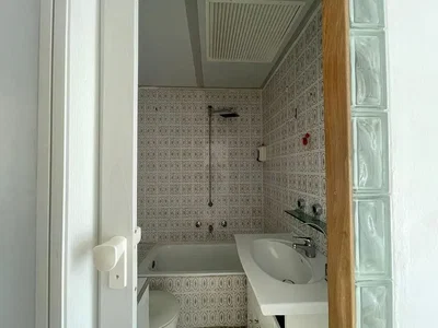 أخرى