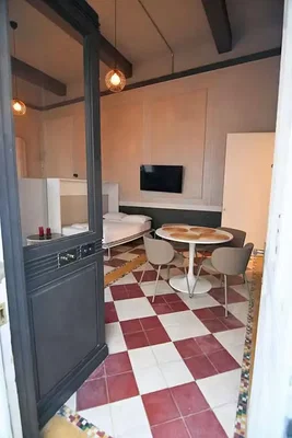 Salon