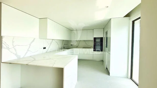 أخرى
