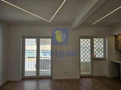 Хол