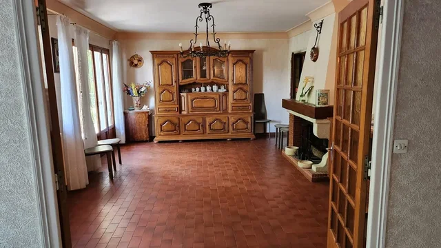 Хол