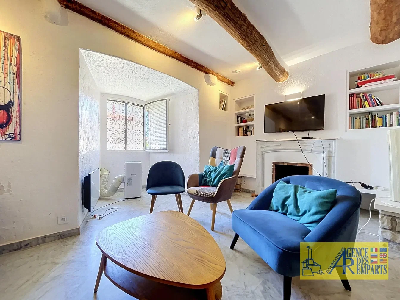 Хол