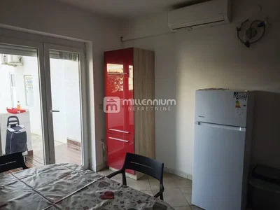 Хол