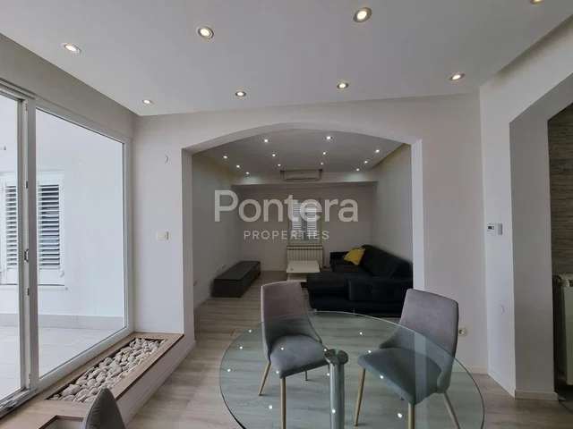 Хол