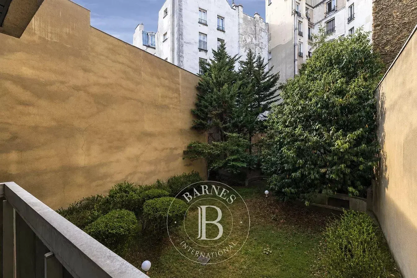 Хол