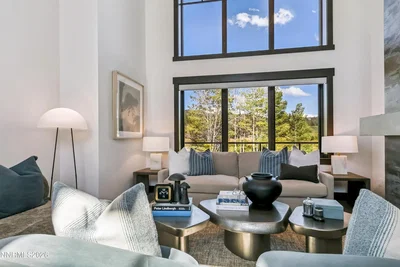 Хол