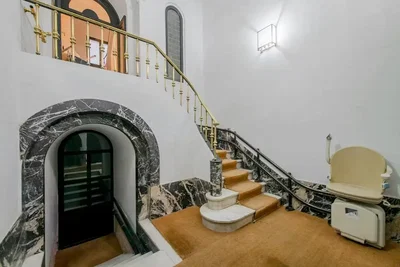 Salon