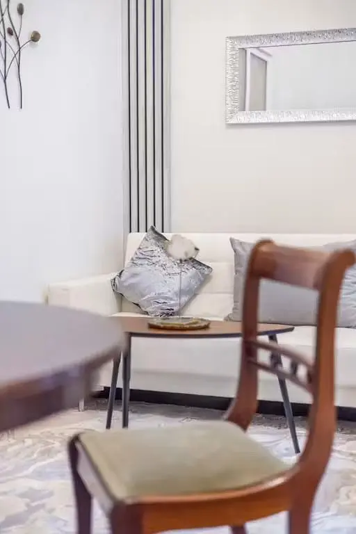 Хол
