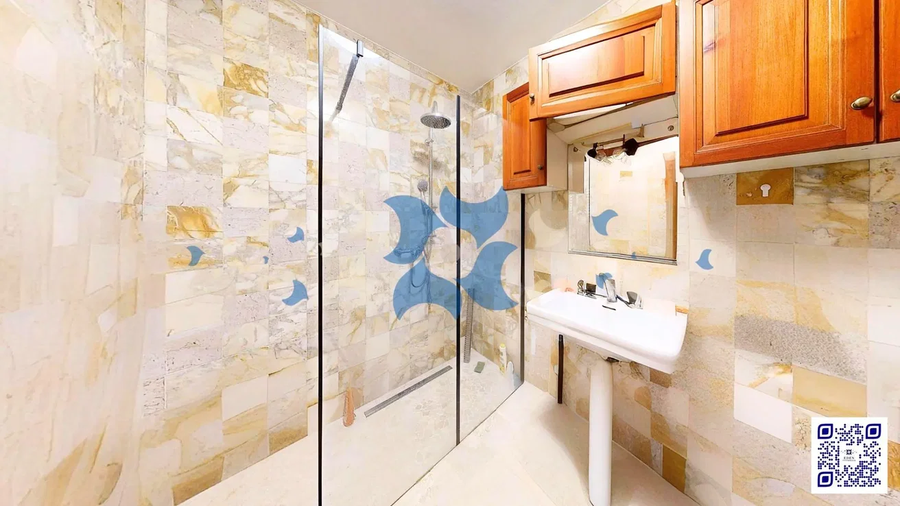 Хол
