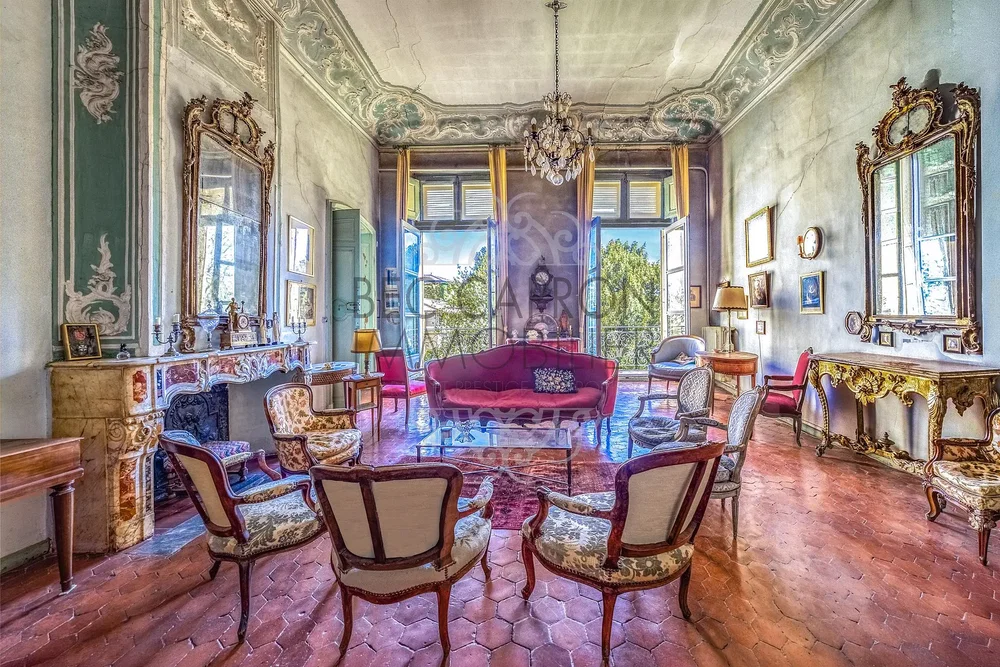 Salon