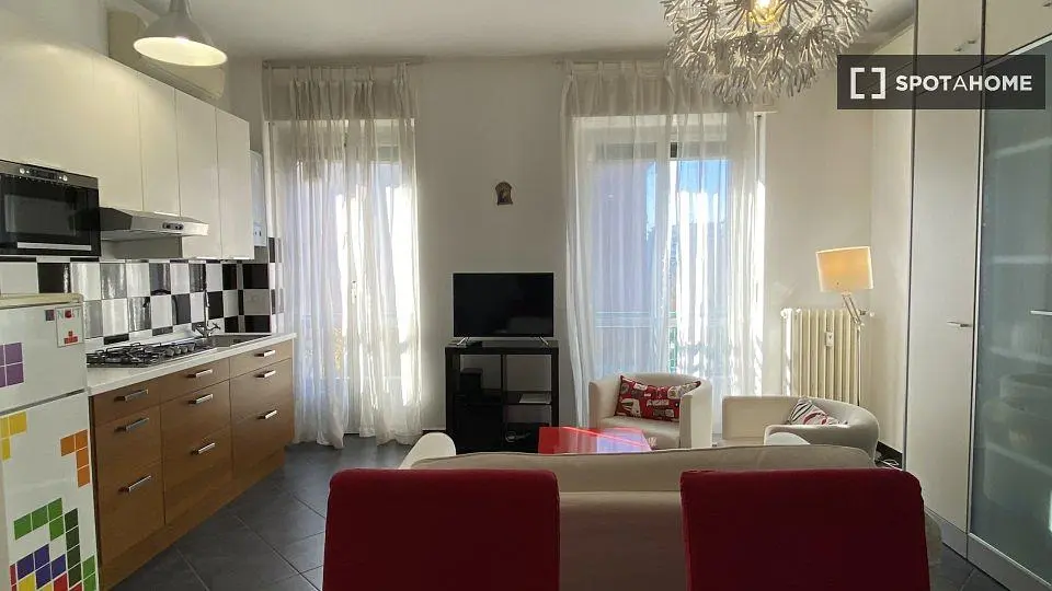 Хол