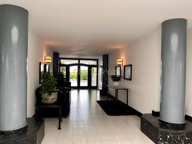 Salon