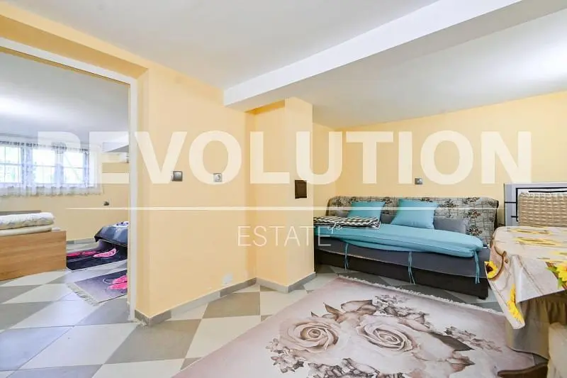 Хол