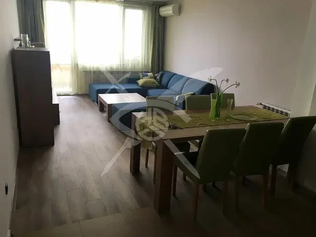 Хол