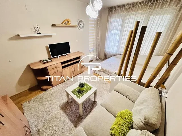 Хол