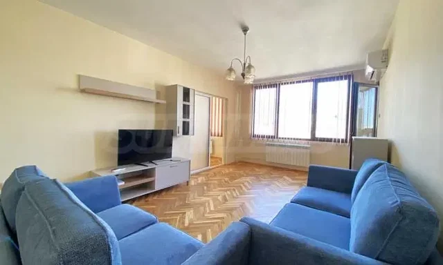 Хол