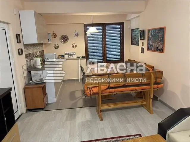Хол