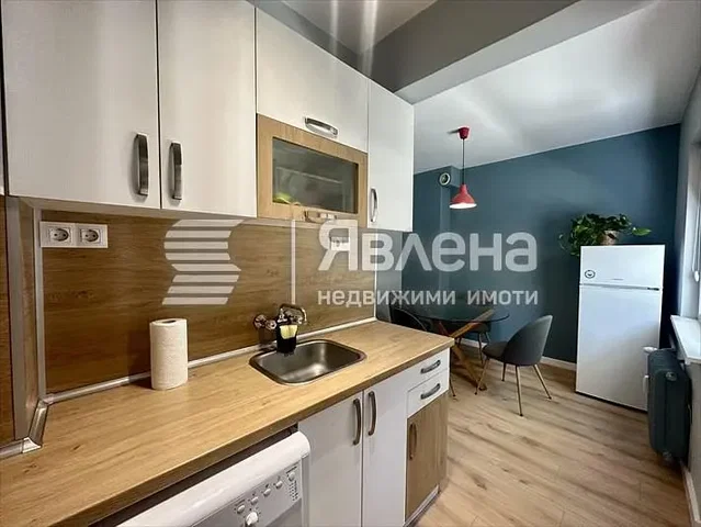Хол