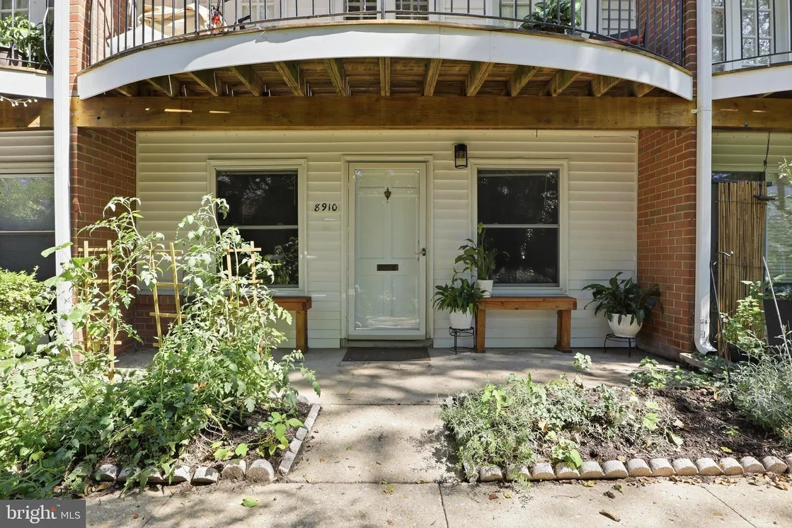Хол