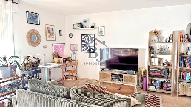 Хол