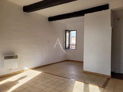 Хол