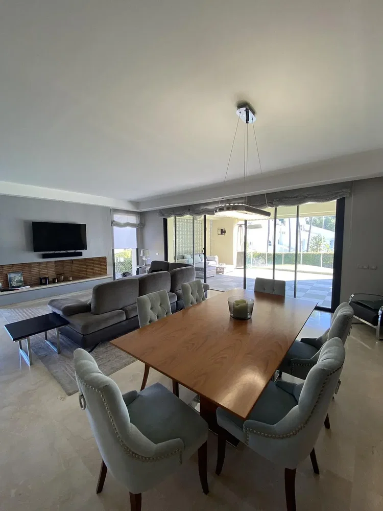Хол