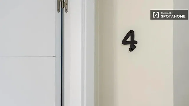 Хол