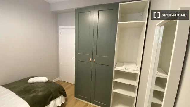 Хол