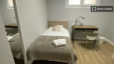 Хол