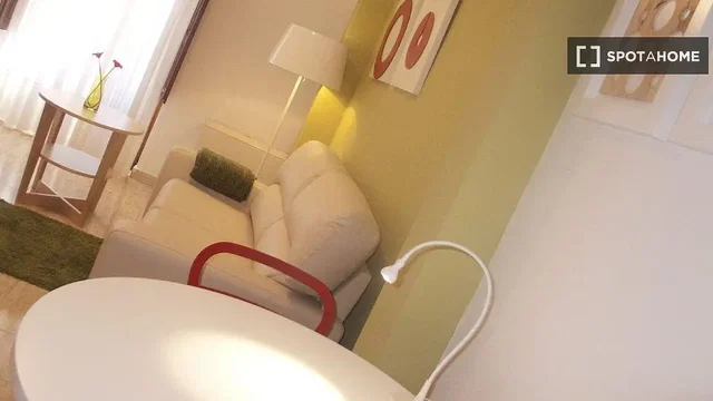 Хол