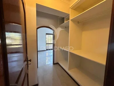 أخرى