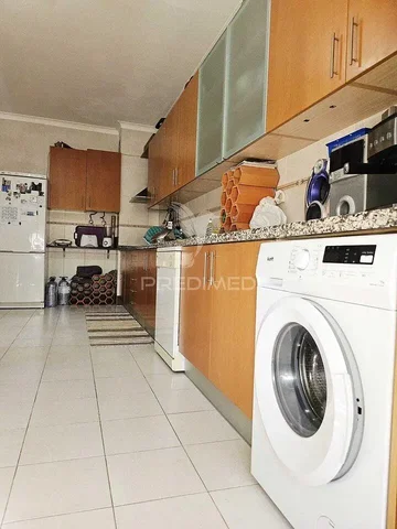 أخرى