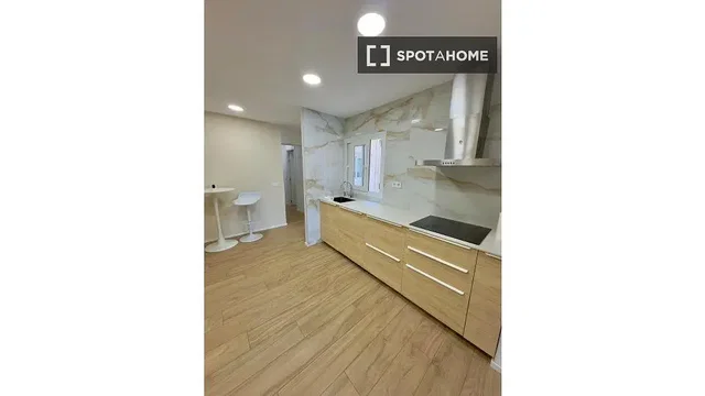 Хол