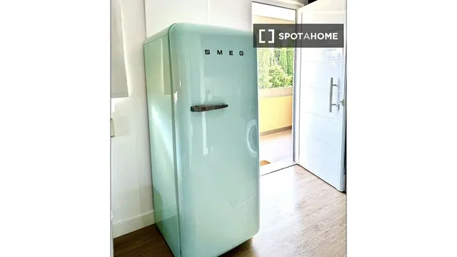 Хол