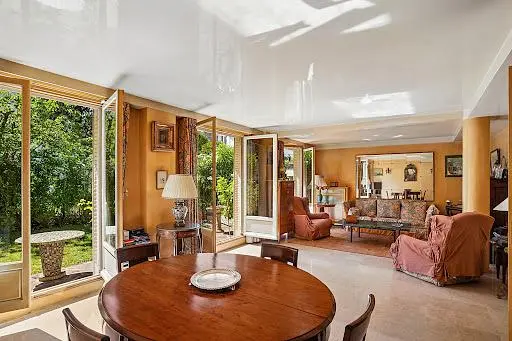 Σαλόνι