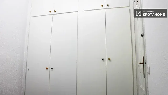 Хол
