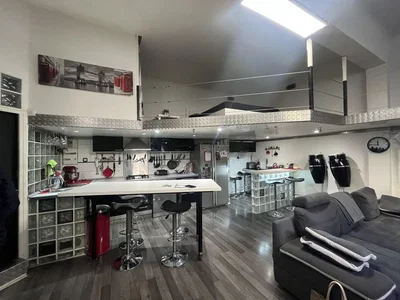 Salon