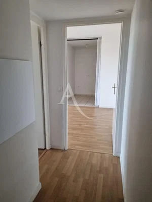 Хол
