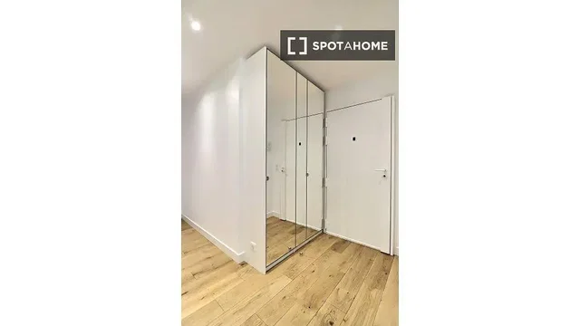 Хол