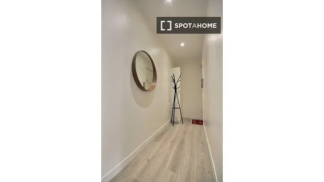 Хол