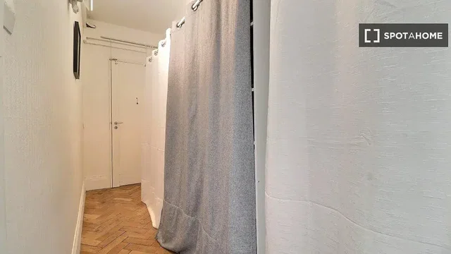 Хол