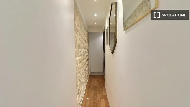 Хол