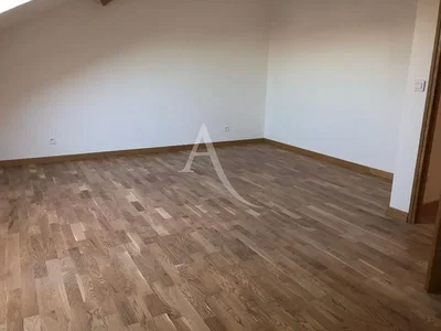 Хол