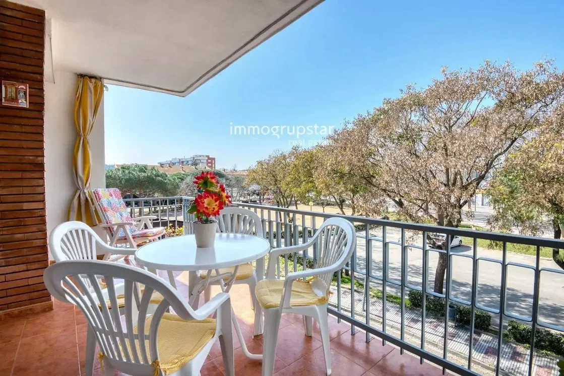 Хол