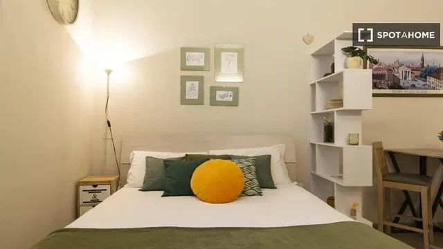 Хол