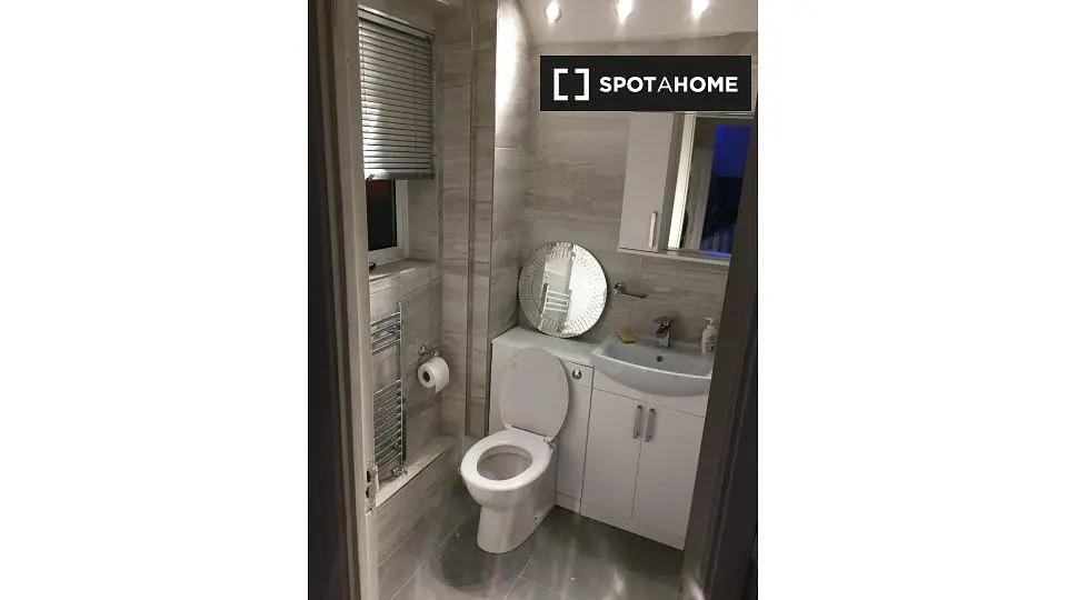 Хол