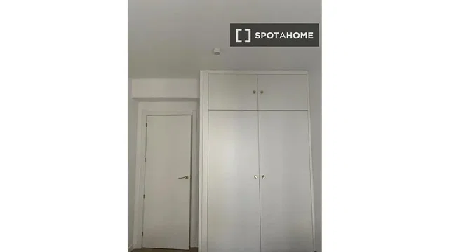 Хол